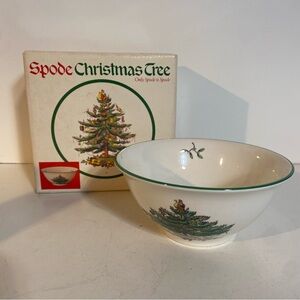 Spode Christmas Tree 5.5” Nut Bowl